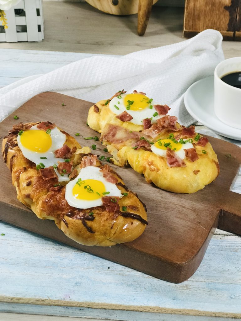 Breakfast Pizza