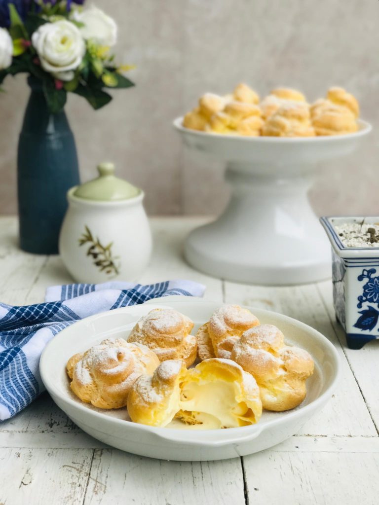 Classic Cream Puffs