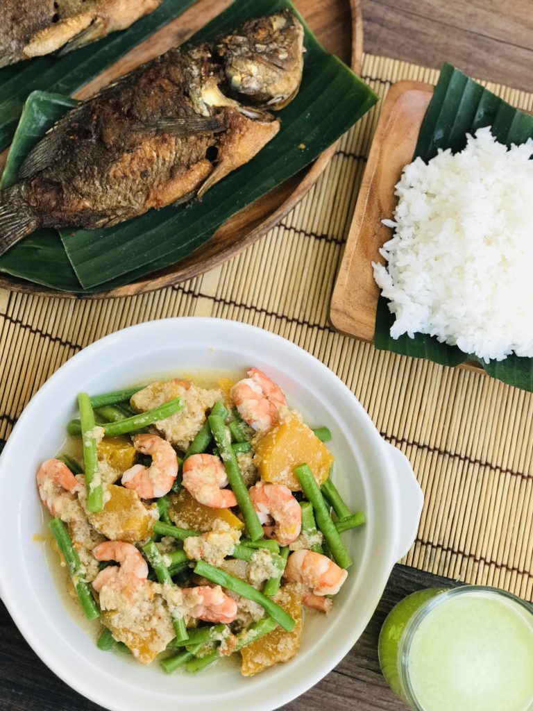 Ginataang Sitaw at Kalabasa with Fried Tilapia and Cool as Cucumber Juice