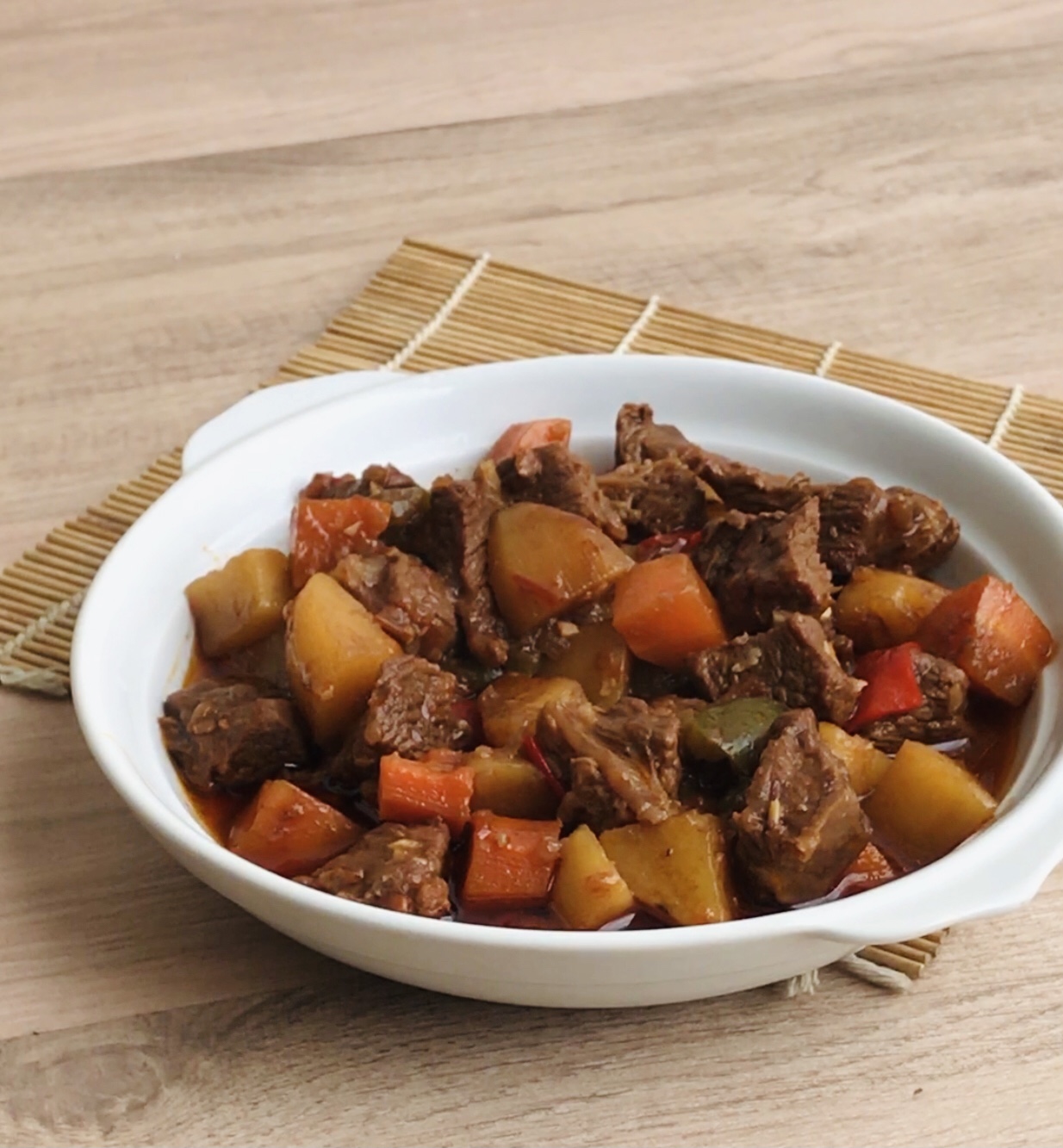 Slow cooked Beef Mechado