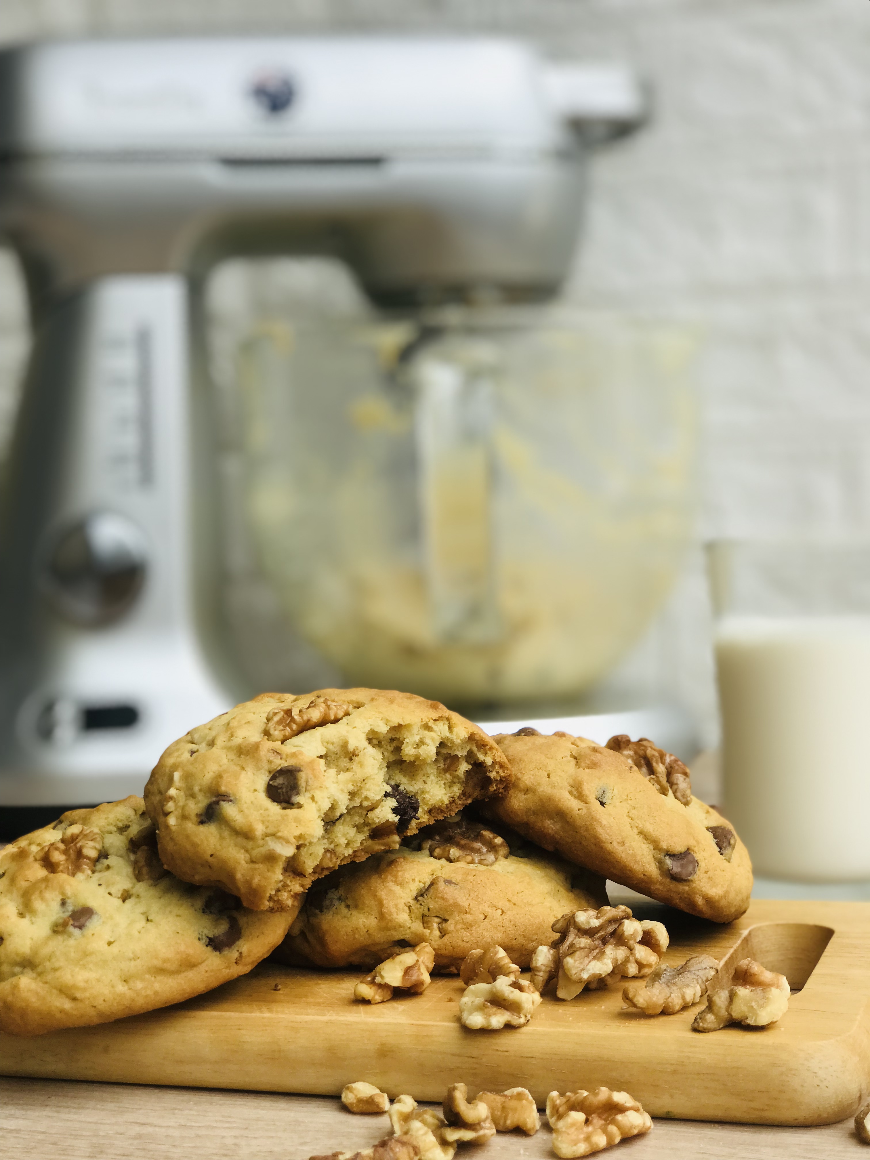 Walnut Butter Cookies