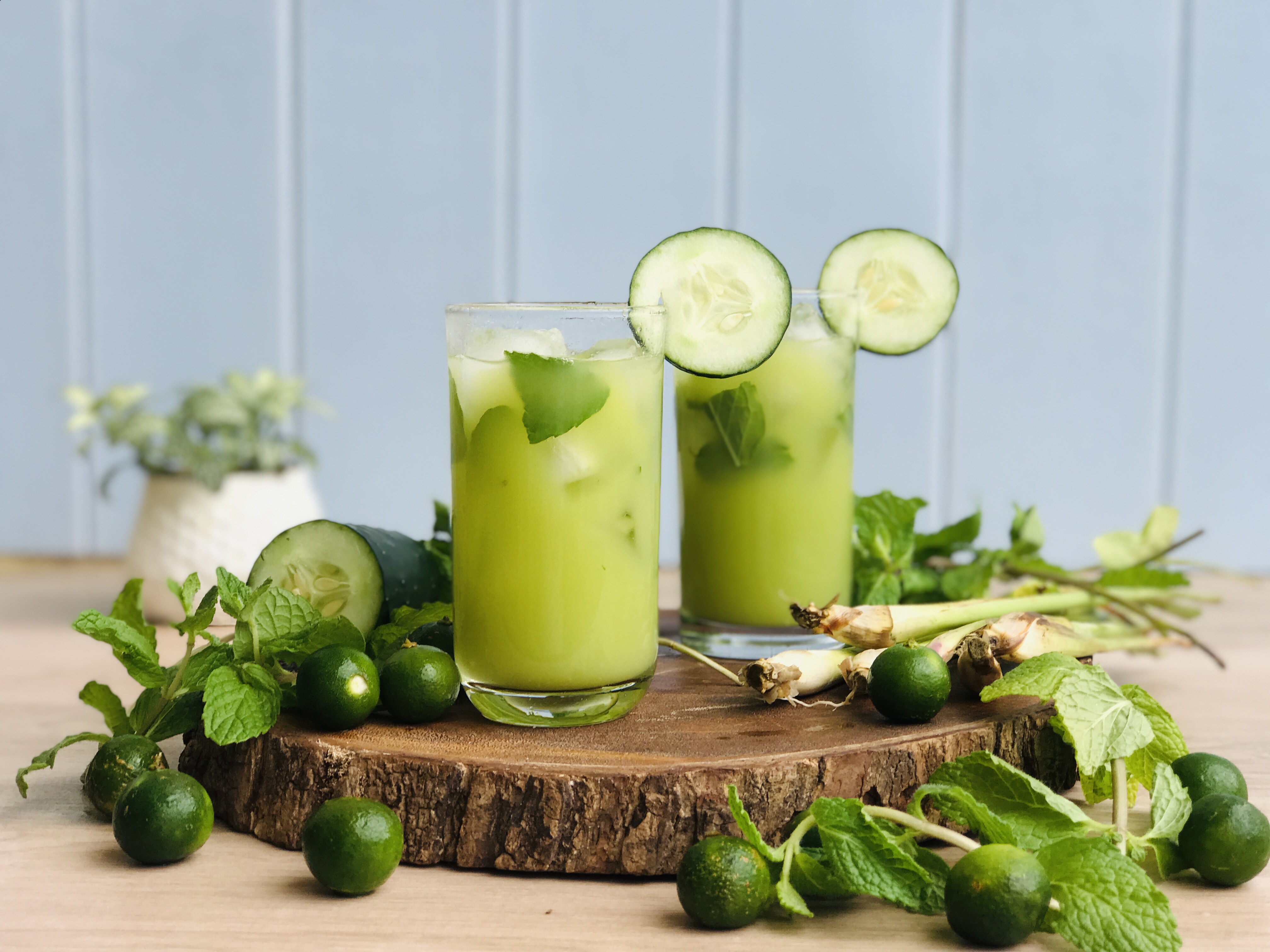 Calamansi Lemongrass Mint Cooler