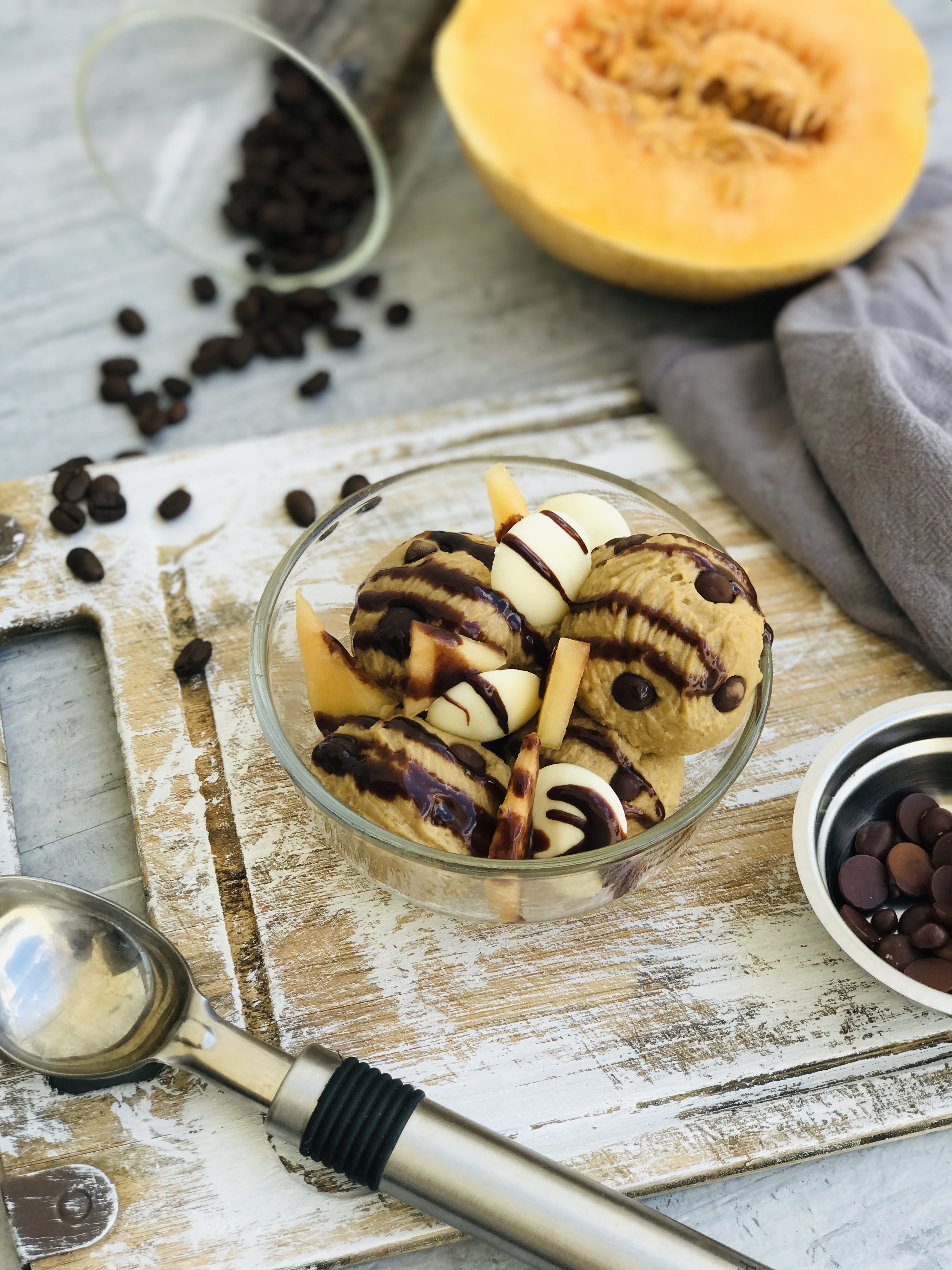 Melon Coffee Crumble Ice Cream
