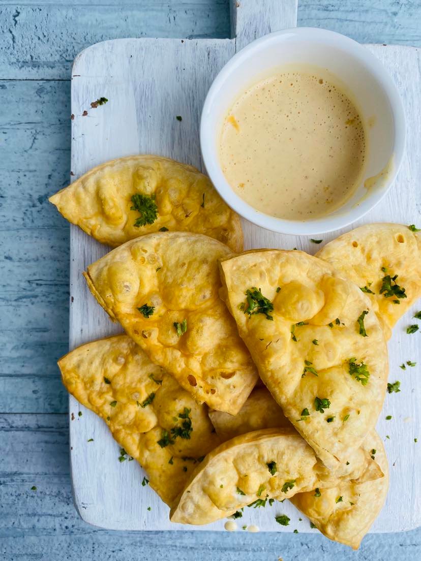 Queso de Bola Chips